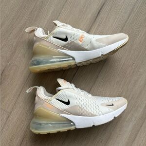Nike Air Max 270 Beige Sneakers